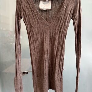 Abercrombie & Fitch Brown V-Neck Sweater